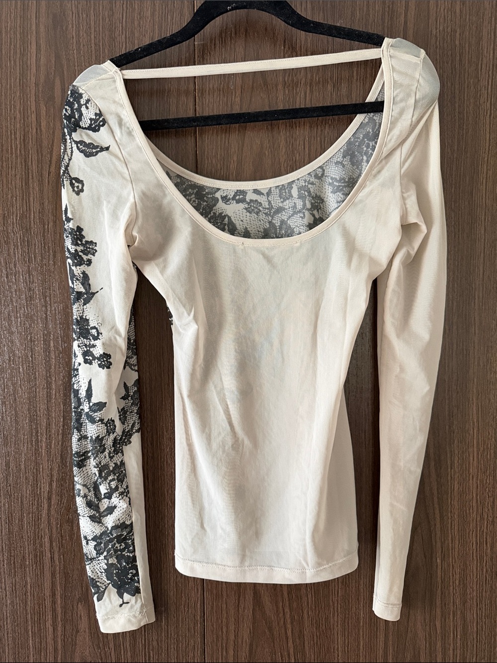 Scoop Neck Long-Sleeve Top with Black Floral Lace Print - Dusty Rose - Picture 2 of 3